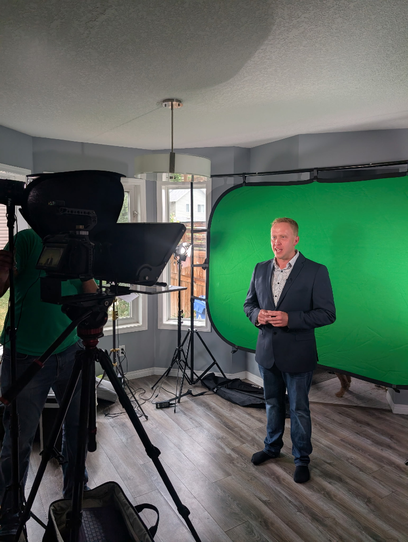 MikeJamiesonYYC's tweet photo. That's a wrap! Had a fantastic time at our video shoot this weekend. I'm excited to share more of my story with you—and my common-sense plan for bringing fiscal sanity and accountability back to City Hall... stay tuned!

#ILikeMikeYYC #Ward12 #YYCElection #YYCPoli #SECalgary https://t.co/jOyv9lQFm7