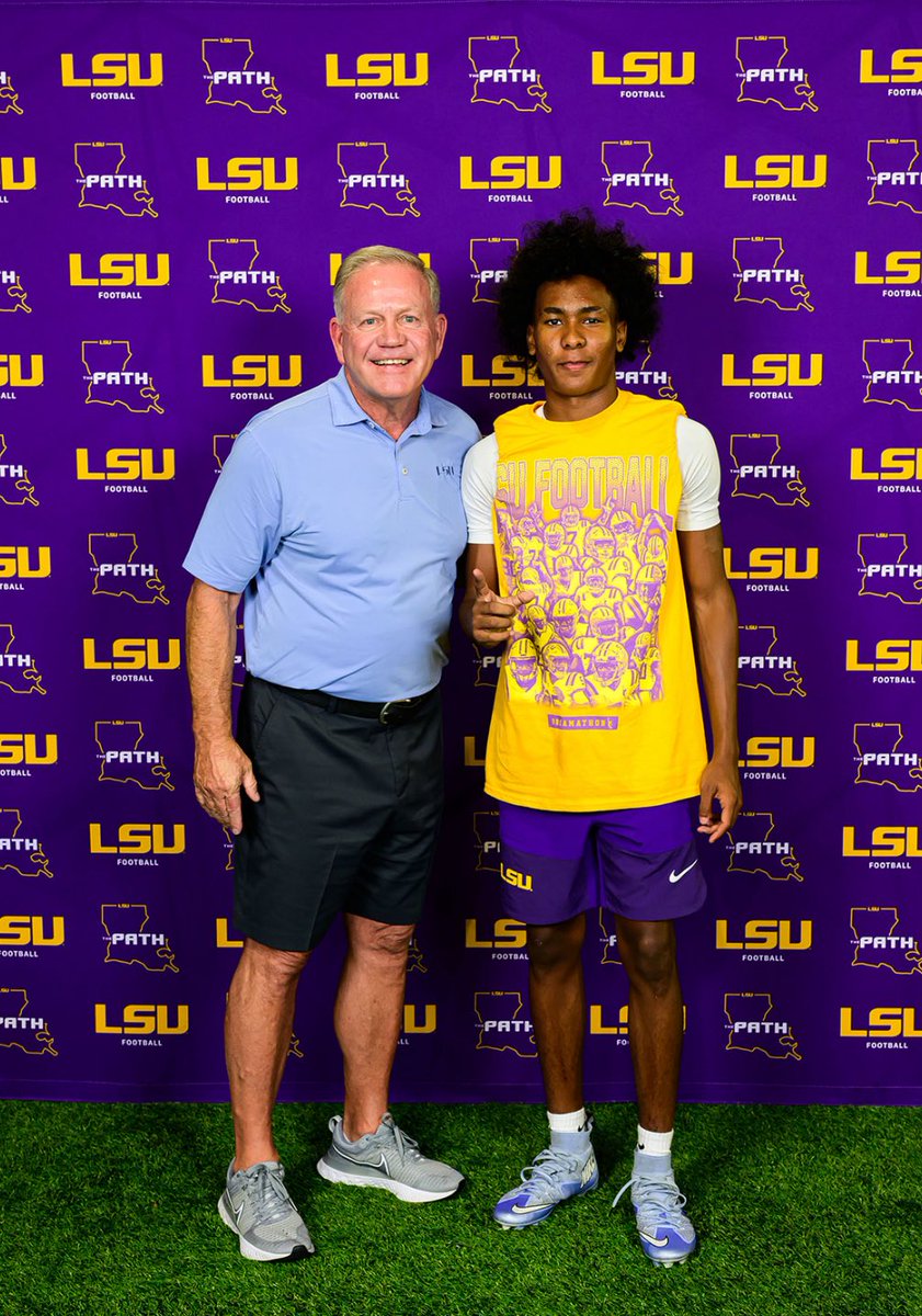 Jim Gonzalez II (@wakemupjit) on Twitter photo I had a great time this weekend at the <a href="/LSUfootball/">LSU Football</a> camp at #deathvalley Thank you <a href="/CoachBrianKelly/">Brian Kelly</a> for the opportunity. I look forward to working with you in the future. <a href="/KellyCares/">Kelly Cares Foundation</a> <a href="/LSUFBrecruiting/">LSU Football Recruiting</a> <a href="/LSUpix/">LSU Pix</a> #GeauxTigers I had a great time this weekend at the <a href="/LSUfootball/">LSU Football</a> camp at #deathvalley Thank you <a href="/CoachBrianKelly/">Brian Kelly</a> for the opportunity. I look forward to working with you in the future. <a href="/KellyCares/">Kelly Cares Foundation</a> <a href="/LSUFBrecruiting/">LSU Football Recruiting</a> <a href="/LSUpix/">LSU Pix</a> #GeauxTigers