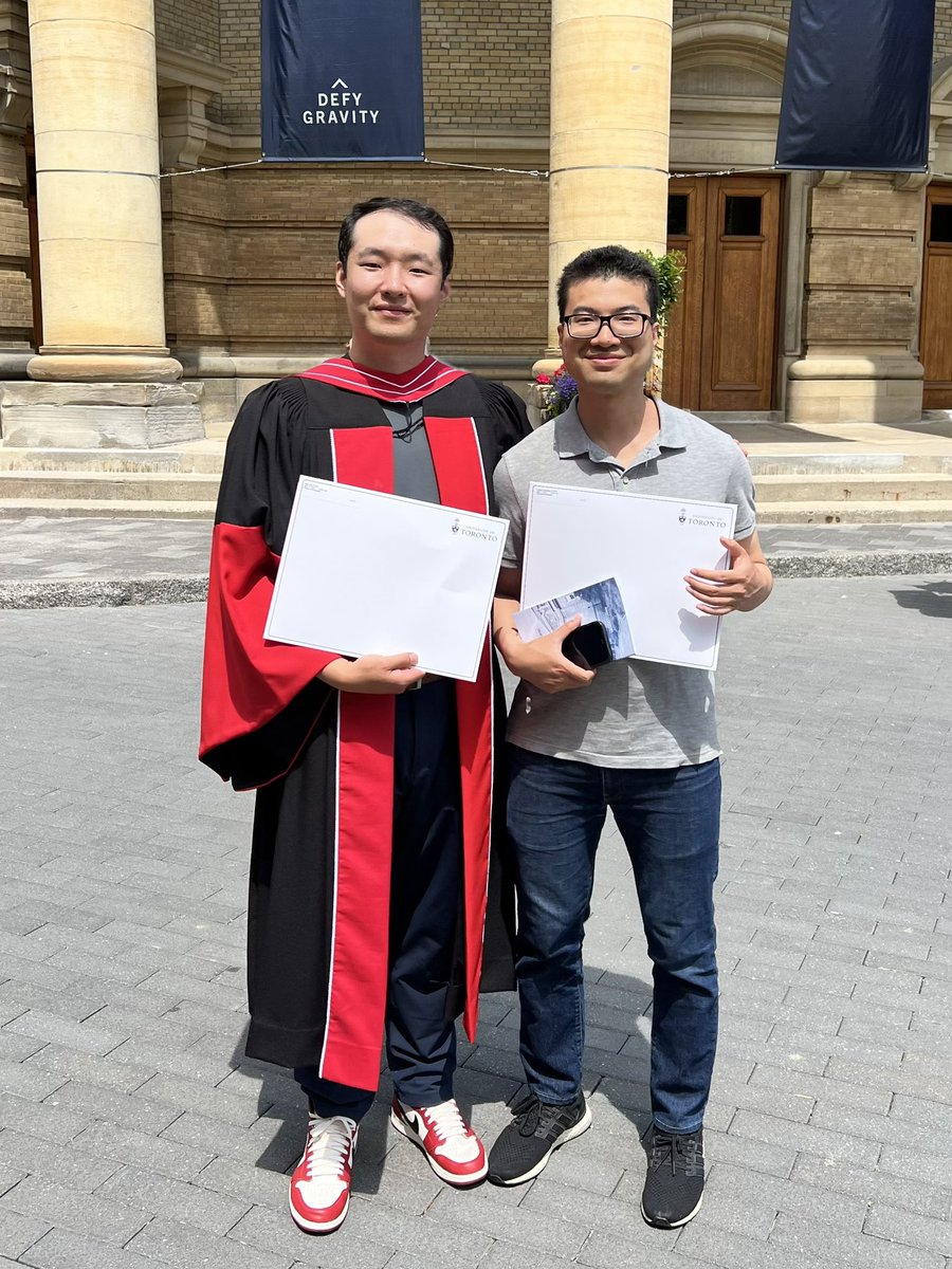 aaronistan's tweet image. cofounders that get their phds together @angus_fung