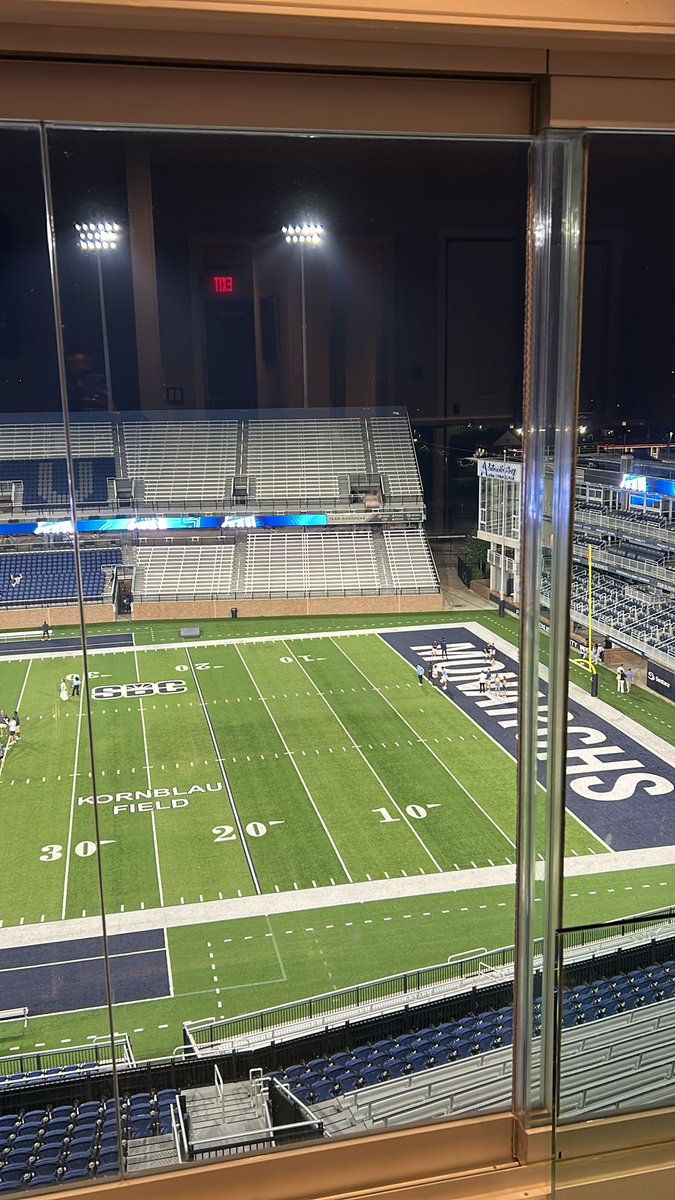 HUNTER SIMS (@coachhsims) on Twitter photo MONARCH NATION YALL READY๐๐๐ 
#RahneTime MONARCH NATION YALL READY๐๐๐ 
#RahneTime