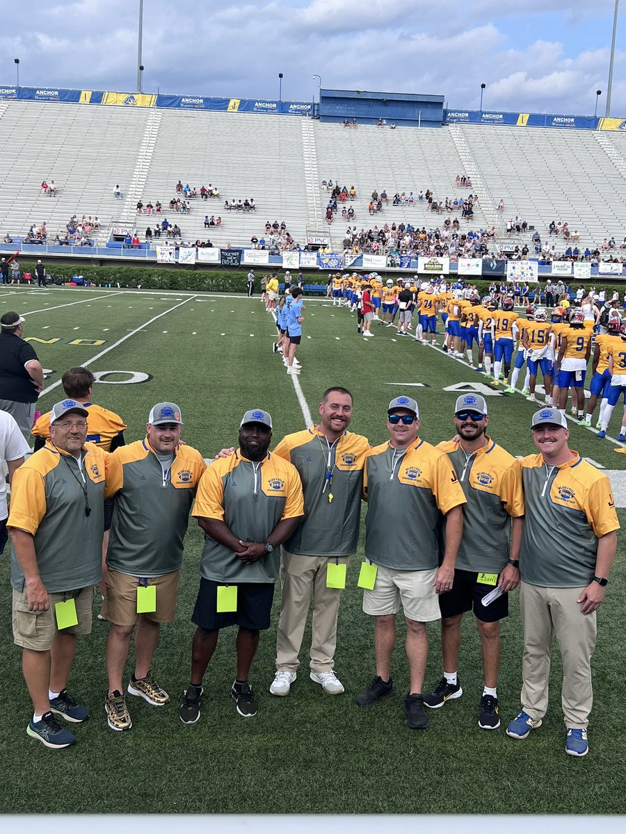 Coach Townsend tweet media