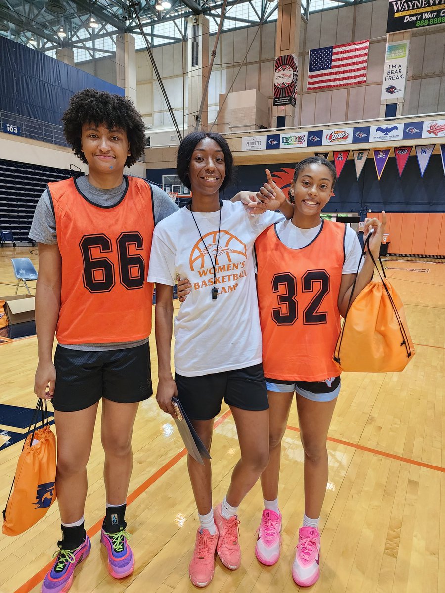 Ne’talya Hurst tweet media