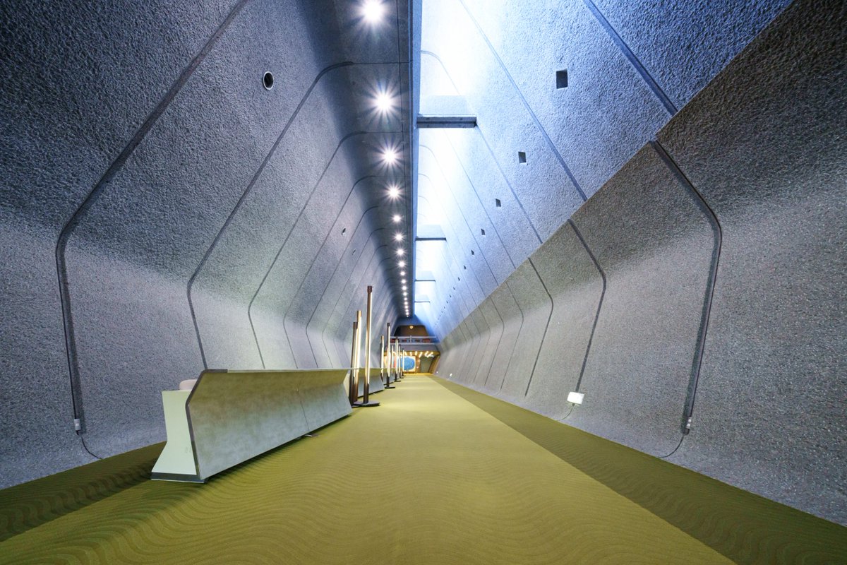 ＼ICC Kyoto Open Day 開催中！／

本日6月22日(日) 10：00～17：00は
#京都国際会館 のOpen Day
【入場無料】

#モダニズム建築 に囲まれたロビーや日本庭園を自由に見学いただけます。
皆さまのお越しをお待ちしています✨

Open Dayの詳細はこちら！ 
icckyoto.or.jp/2025/05/21/341…………

#一般公開