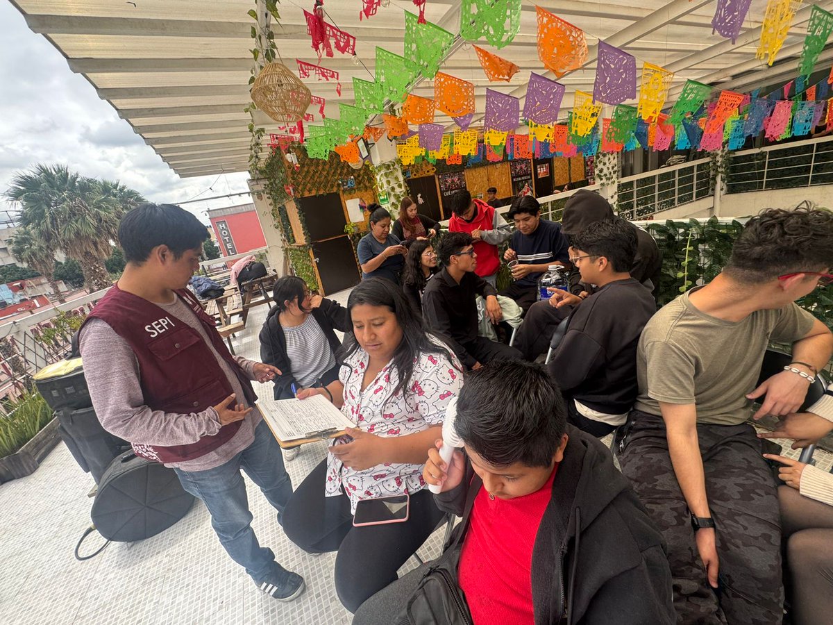 SEPICDMX's tweet photo. La SEPI, a través del programa social "#Caltequitl, Fortalecimiento para el Bienestar de Comunidades y Saberes, 2025” ha brindado acompañamiento Intercultural a la Banda Regional Oaxaqueña "La Soledad" de la comunidad indígena zapoteca residente en la Ciudad de México. https://t.co/GRWdCb9jmL