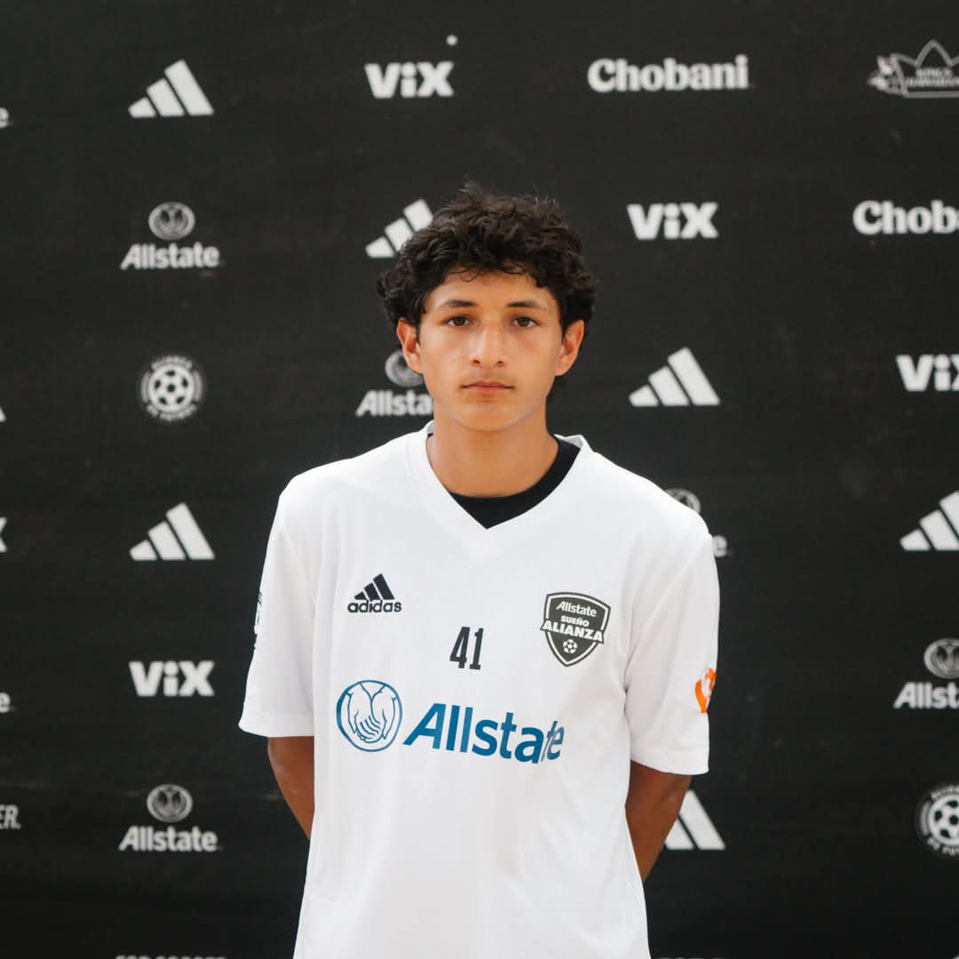 AlbertCalzada13's tweet photo. I am honored to have been selected by @alianzadefutbol to compete in the Allstate Sueño Alianza ID showcase this weekend. 
#AlianzadeFutbol https://t.co/BwW7DwWMdk