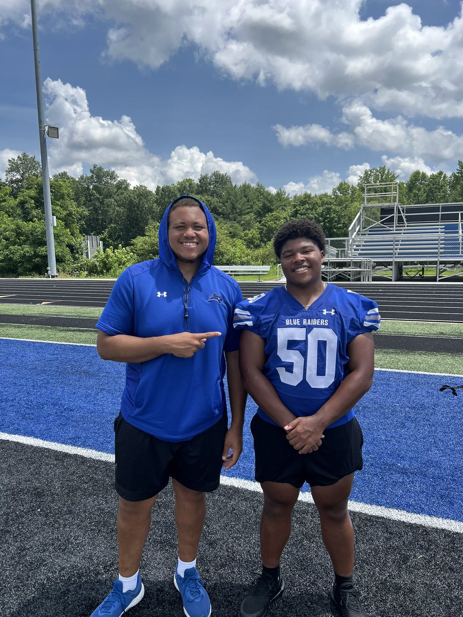 Wesley_murrayy's tweet photo. Had a great time at LWC and got some good work in. Thank you @Coach_Crisp and @CoachGraham_LWC for the coaching and an amazing camp.
@Coach_Zac_White @Jcrouch17 @traye_aric @RecruitTheHill @GreenHill_Hawk https://t.co/pJhlB55NjG