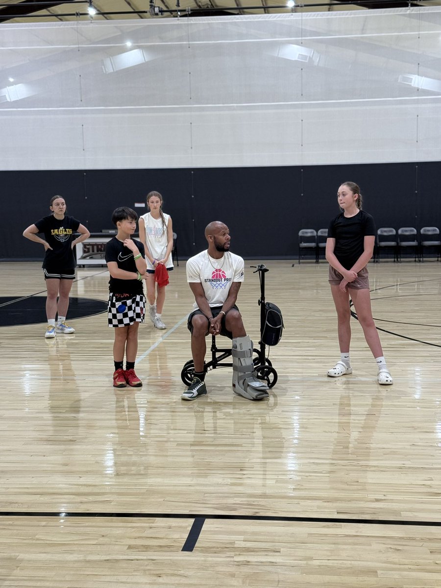 Stanley Jacocks jr (@go_stanley) on Twitter photo Summer Skills Camp was a success! We had a great time & learned a lot. I absolutely love teaching basketball(no matter what age or gender) I appreciate hard work, spending time with your craft, and of course having fun while doing it!
#StandoutPrep💪🏽🏀
<a href="/Standout_Prep/">Standout Prep</a> Summer Skills Camp was a success! We had a great time & learned a lot. I absolutely love teaching basketball(no matter what age or gender) I appreciate hard work, spending time with your craft, and of course having fun while doing it!
#StandoutPrep💪🏽🏀
<a href="/Standout_Prep/">Standout Prep</a>