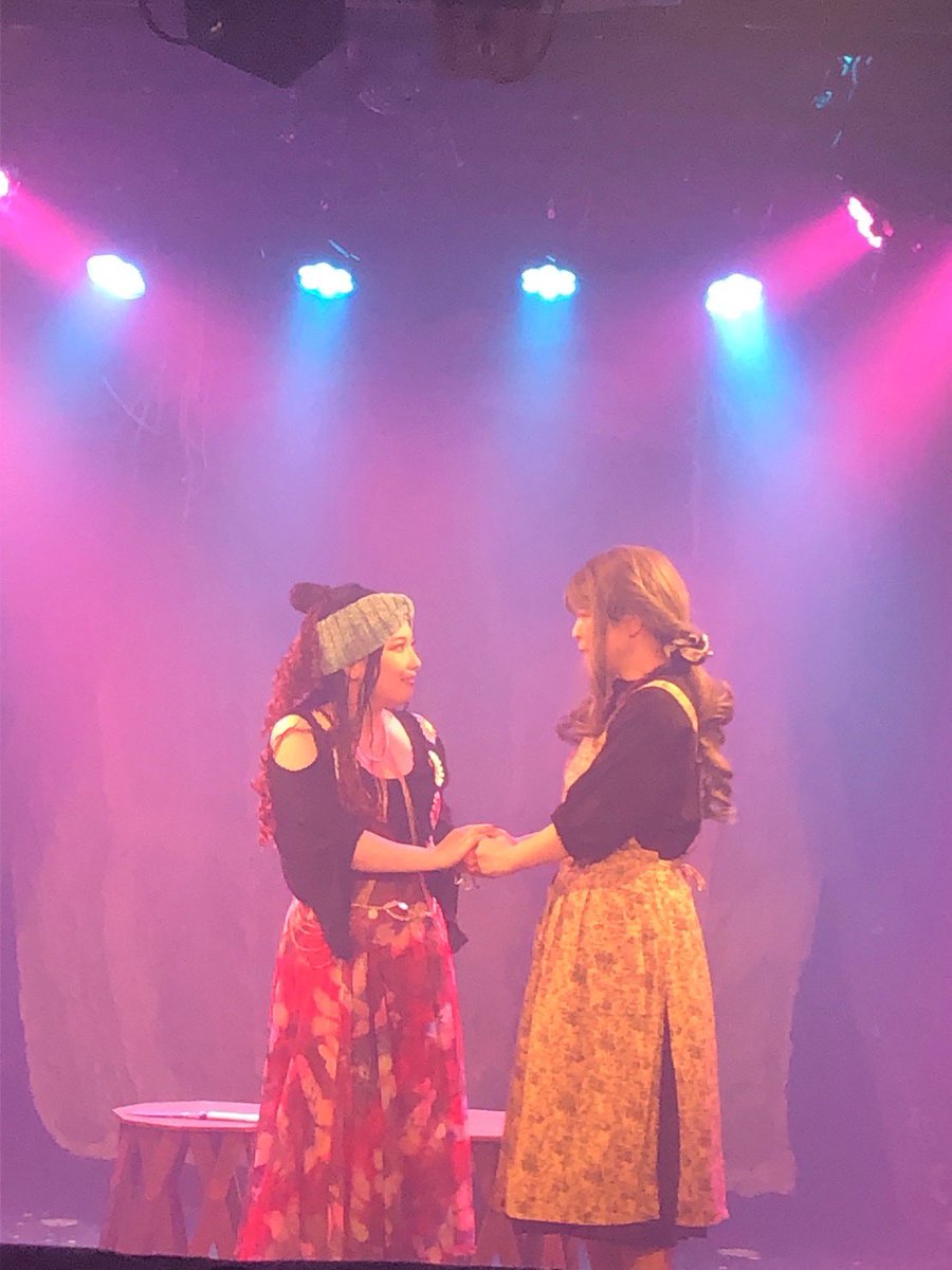 tk_ak's tweet photo. 『#デア・グロスマンと3人の魔女』 #d_tw
劇団員のみでの三人芝居
一人あたりの物量もキャラも多く、内容もハードめでててんやわんやした記憶のある作品。
みんな大好きイケメンクズ男クルスペが思い出深いぼく。
女たらし、いや、人たらしクルスペは気づいたら専用のSEと照明までつきました😉👉⋆꙳💗 https://t.co/6mKyoTqHd0
