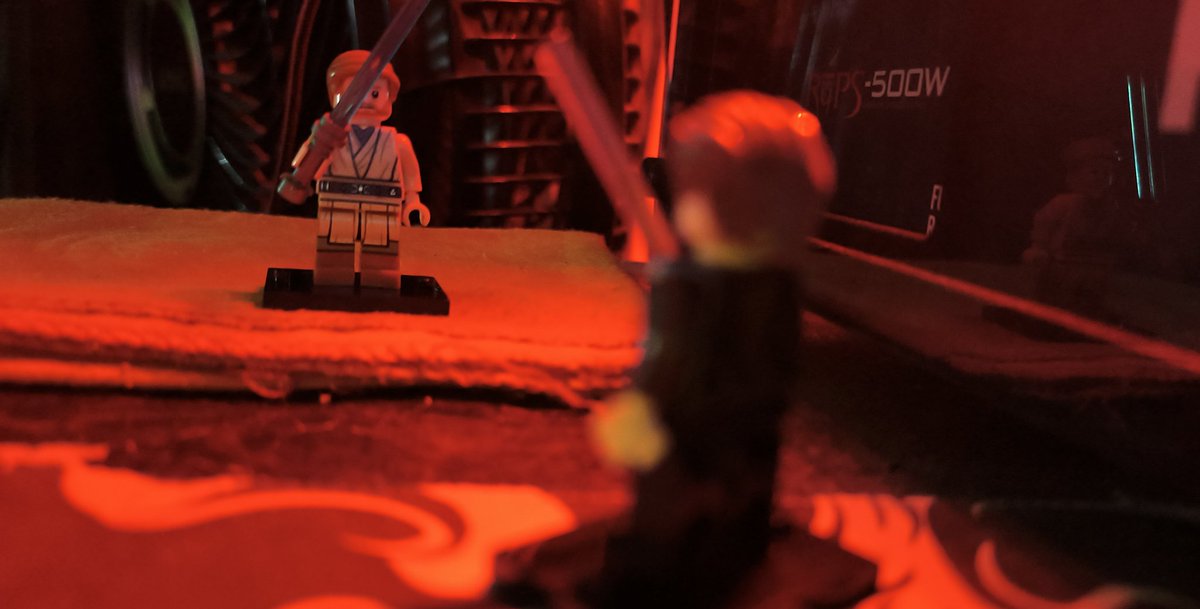 BonbVoyage's tweet photo. Obi-wan: "Você era o escolhido! Foi dito que você destruiria os Sith, não se unir a eles!"
"Trazer o equilíbrio a força, não joga-la nas trevas!"

Anakin: "EU TE ODEIO!!!"

Obi-wan: "Você era meu irmão, Anakin... Eu amava você..." https://t.co/gJ5TRj1r4E