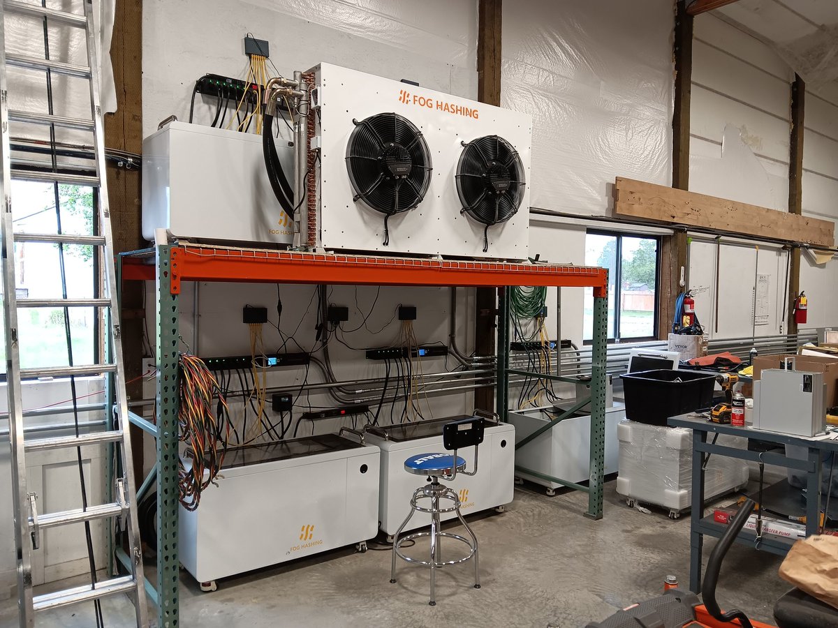 SoftwarmLLC's tweet photo. Here is a customer site with 30 Antminer S21 pumping out 6+ petahash of Bitcoin computing power. One dry cooler heats the building. The rest dump outside and are responsible for all global warming.  🎻 https://t.co/YgNDeeNmpH