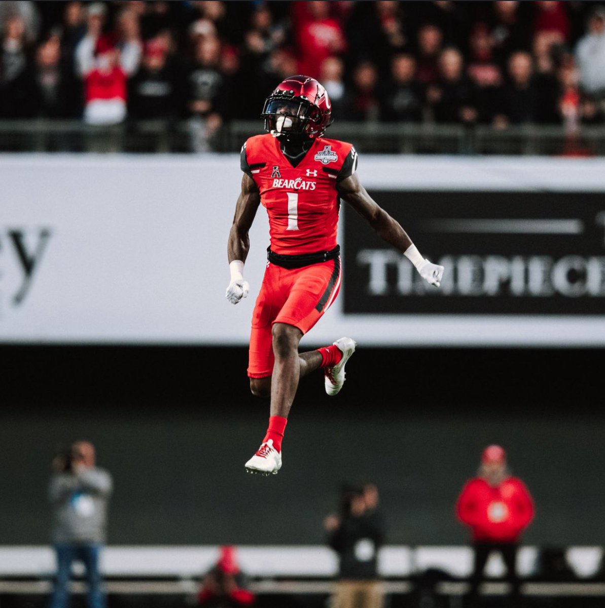 JoNavan Bryant (@jonavanbryant_) on Twitter photo #ᴀɢᴛɢ Blessed to receive an Offer from Cincinnati !
<a href="/ChadSimmons_/">ChadSimmons</a> <a href="/CoachJayKM/">Kadetrix Marcus</a>
<a href="/OC_BrettB/">Brett Bennett</a> <a href="/GregBiggins/">Greg Biggins</a> <a href="/TomLoy247/">Tom Loy</a> <a href="/BrettGreenberg_/">Brett Greenberg</a> <a href="/shaynep_media/">Shayne Pickering</a> <a href="/BrandonHuffman/">Brandon Huffman</a> <a href="/RivalsFriedman/">Adam Friedman</a> <a href="/Rivals/">Rivals</a> <a href="/GregSmithRivals/">Greg Smith</a> <a href="/Coach_AHoughton/">Amber Houghton</a> #ᴀɢᴛɢ Blessed to receive an Offer from Cincinnati !
<a href="/ChadSimmons_/">ChadSimmons</a> <a href="/CoachJayKM/">Kadetrix Marcus</a>
<a href="/OC_BrettB/">Brett Bennett</a> <a href="/GregBiggins/">Greg Biggins</a> <a href="/TomLoy247/">Tom Loy</a> <a href="/BrettGreenberg_/">Brett Greenberg</a> <a href="/shaynep_media/">Shayne Pickering</a> <a href="/BrandonHuffman/">Brandon Huffman</a> <a href="/RivalsFriedman/">Adam Friedman</a> <a href="/Rivals/">Rivals</a> <a href="/GregSmithRivals/">Greg Smith</a> <a href="/Coach_AHoughton/">Amber Houghton</a>