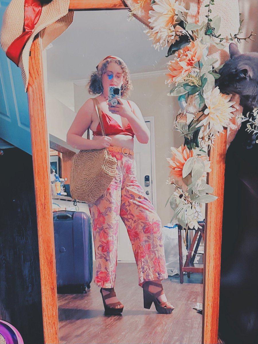 Brittany Peer 🌸 Magfest bound tweet media