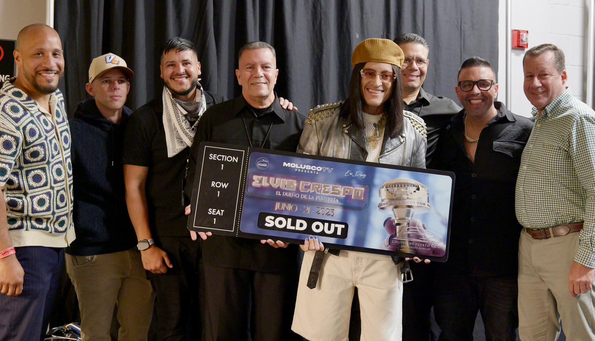 SOLD OUTTTT COLISEOOO 🏹🇵🇷

Bendecido y agradecido. Esta será una noche que guardaré en mi corazón para siempre. Gracias a ustedes, a mi público querido, por acompañarme en cada paso, por ser parte de esta historia. Gracias a mi equipo de trabajo por su entrega y pasión. Esta