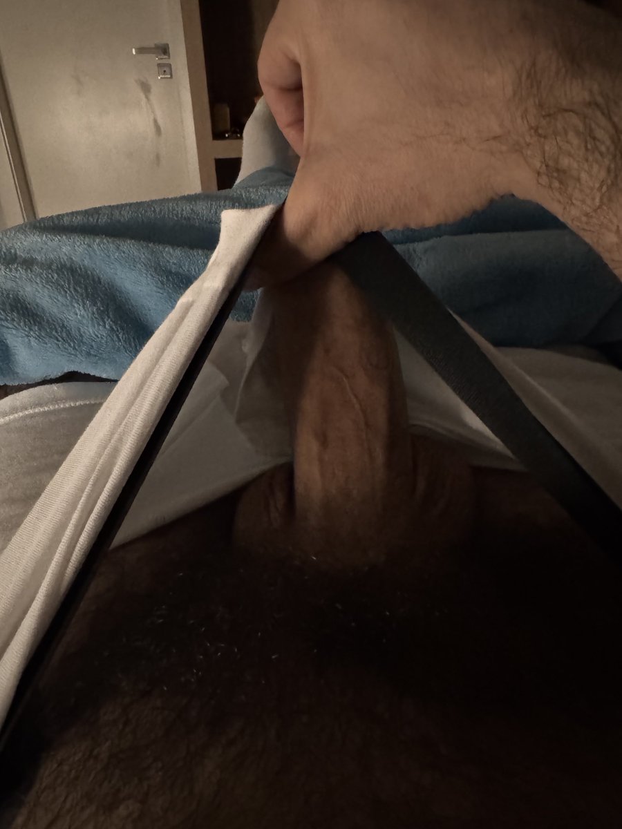 Peludo com local, 
Tá afim d real?
Até rimou!
😂🐺😉