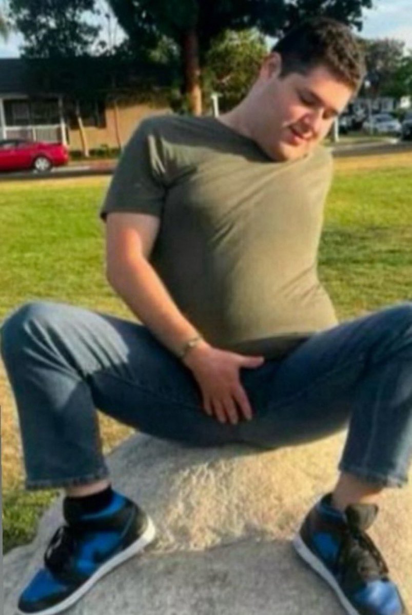 <a href="/isadorenoir/">isadore noir👱🏾‍♀️🐦‍⬛</a> 😏😏🍯