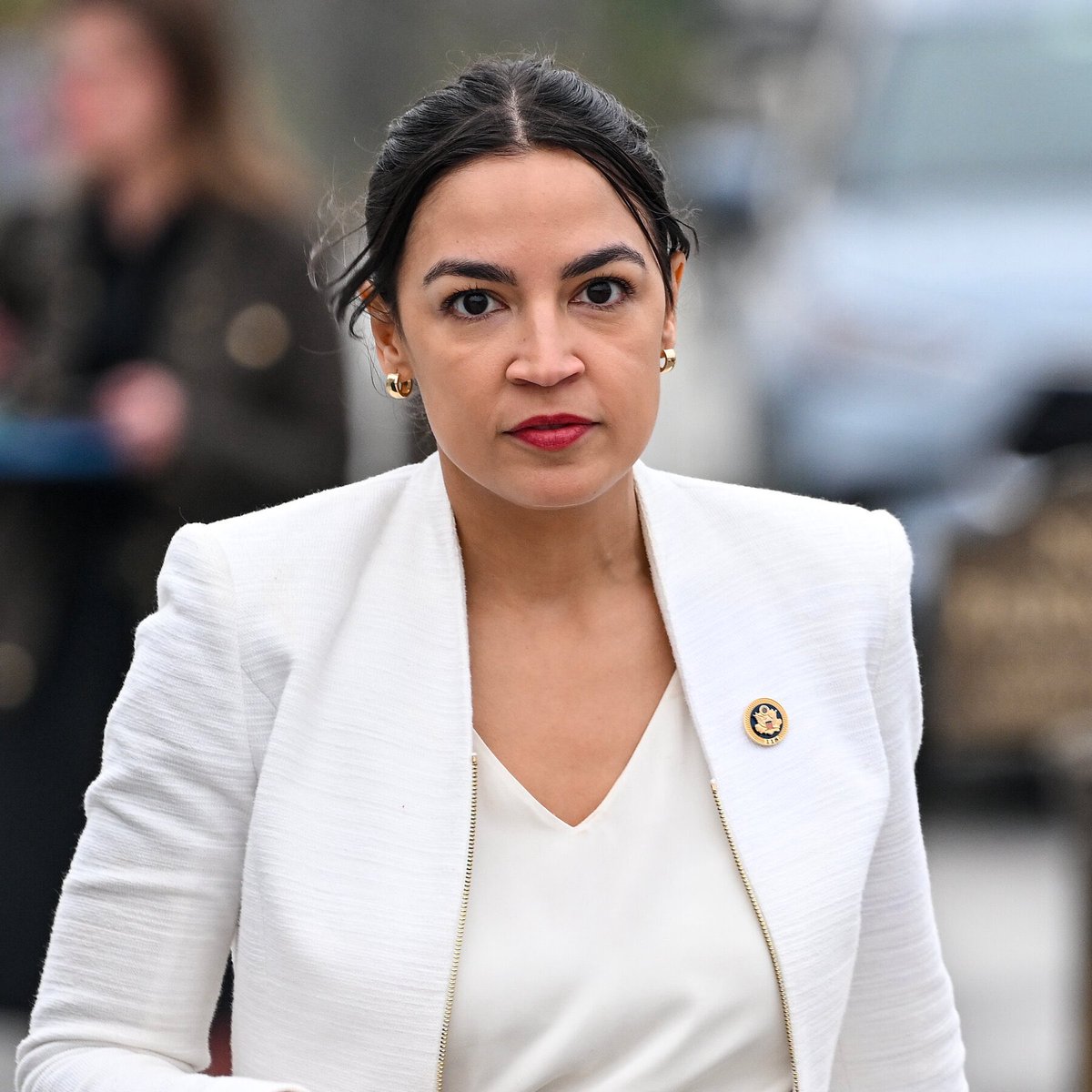 remarks's tweet photo. JUST IN: 🇺🇸 Congresswoman Alexandria Ocasio-Cortez (AOC) calls for President Trump to be impeached. https://t.co/JTnKvyUC1t