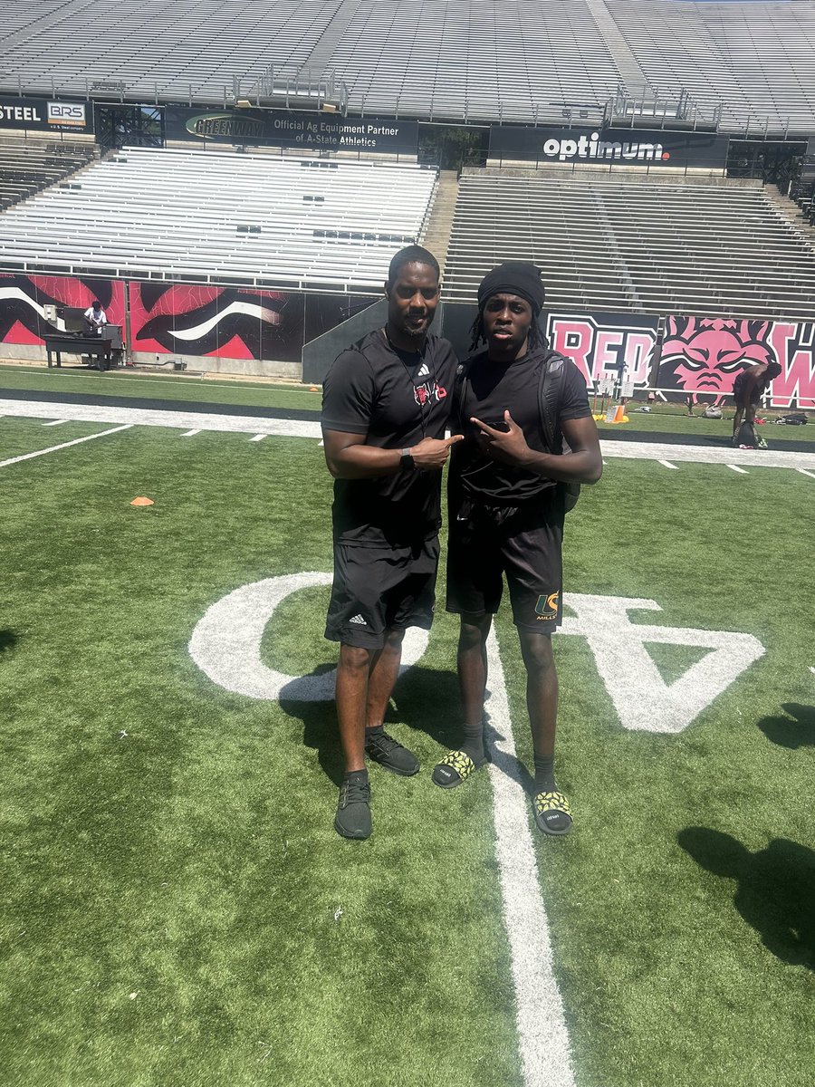 Ernest Haynes (@ernesthaynes20) on Twitter photo Had an amazing time at Arkansas State camp today!! I want to thank <a href="/CoachDLett/">Derrick Lett</a> <a href="/CoachHTodd/">Hunter Todd</a> and <a href="/CoachButchJones/">Butch Jones</a> for this opportunity. #RedWolves <a href="/MillsHighFB/">Mills Comets Football</a> <a href="/CoachGHunter/">Greg Hunter</a> <a href="/MarcusBolden18/">Marcus Bolden</a> <a href="/Coachbillylee/">Billy Lee</a> Had an amazing time at Arkansas State camp today!! I want to thank <a href="/CoachDLett/">Derrick Lett</a> <a href="/CoachHTodd/">Hunter Todd</a> and <a href="/CoachButchJones/">Butch Jones</a> for this opportunity. #RedWolves <a href="/MillsHighFB/">Mills Comets Football</a> <a href="/CoachGHunter/">Greg Hunter</a> <a href="/MarcusBolden18/">Marcus Bolden</a> <a href="/Coachbillylee/">Billy Lee</a>