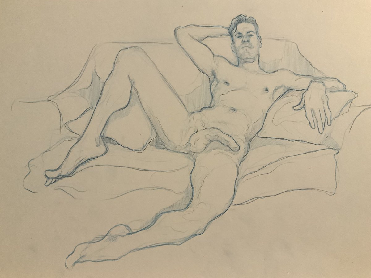 MattyDrawsMore tweet media