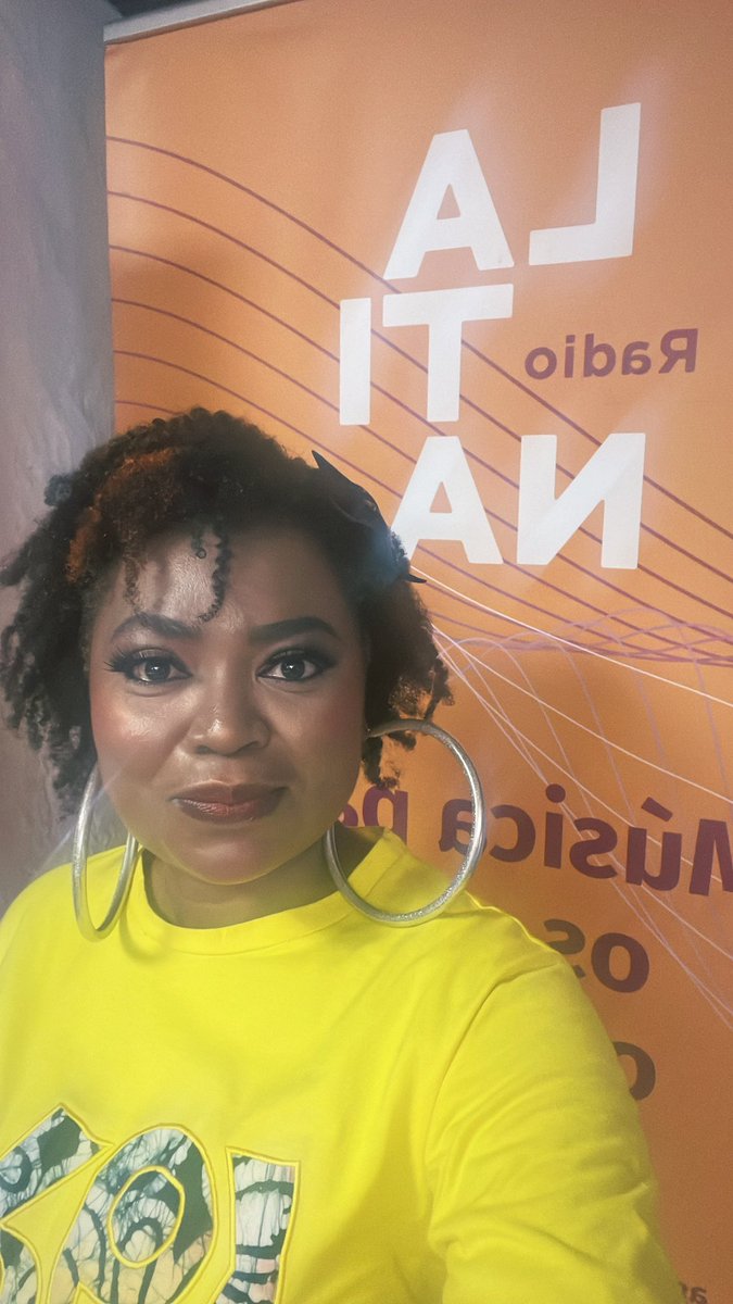 HembadoonMusic's tweet image. Thank you @radiolatinalux 🙏🏾🙌🏽🎶
#Hembadoon #Lady #acoustic