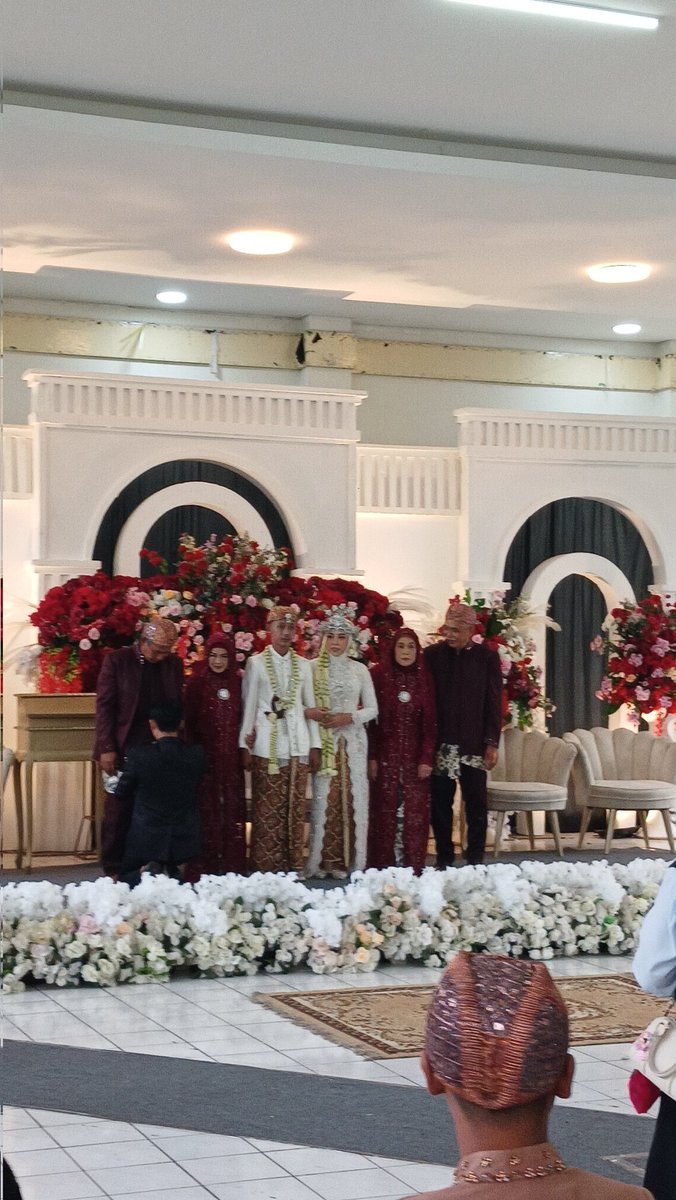 Poe Minggu mah waktuna Kanu hajat ang <a href="/sundastruggle/">sunda struggle</a>