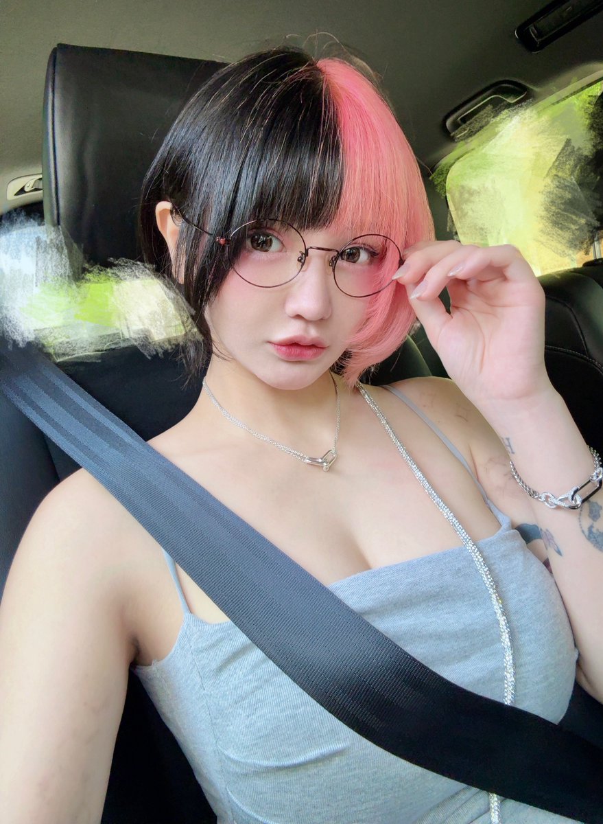 現在の"私のヤバいあれ"について怜さんが触れてきました……(>_<。)💦

グサグサと質問されてタジタジな私でした💦

いつもとは、また違う1面が見れるので見てね〜😍💕

ここから: https://t.co/NjVoO0lMW7 https://t.co/kKTJs2lozs