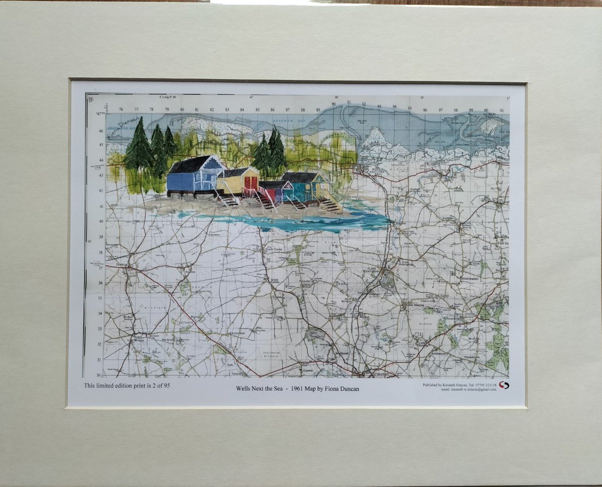 Happy sunny Sunday
Two lovely places to visit the seaside are #RobinHoodsBay in #Yorkshire and #WellsNextTheSea in #Norfolk 
Lots of #GiftIdeas online at lincolnmaplady.co.uk 
#UKGiftHour #UKGiftAM #MHHSBD #LincsConnect