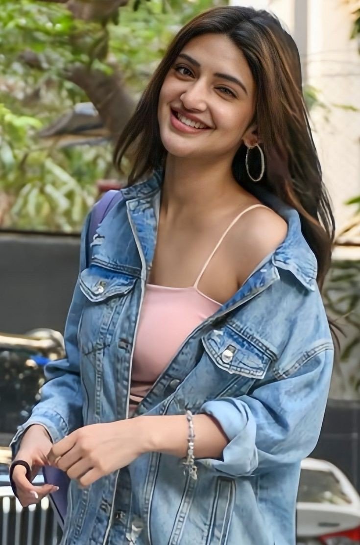 adthtime's tweet photo. Beautiful Actress #sreeleela

Follow For More Images https://t.co/YdxYKwCKia