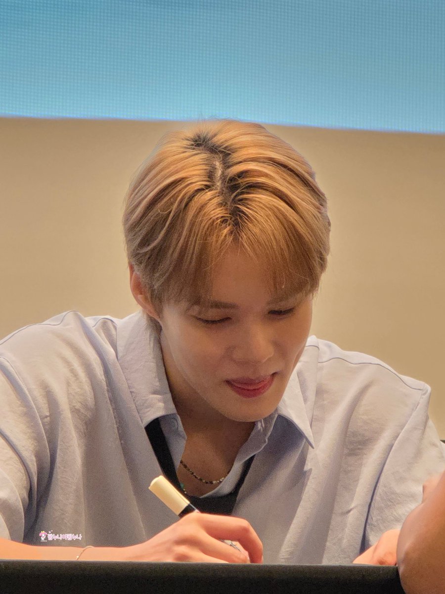 팜누나야팜누나🐷🥝🪽💙 tweet media