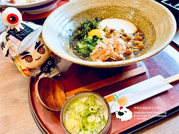 蕎麦と聞いてついてきたちびごくさん。
