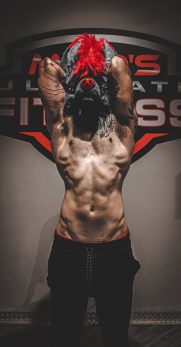 luci_skrekkulv's tweet photo. Late night gym stuff ⛓️ https://t.co/64LFuLftOH