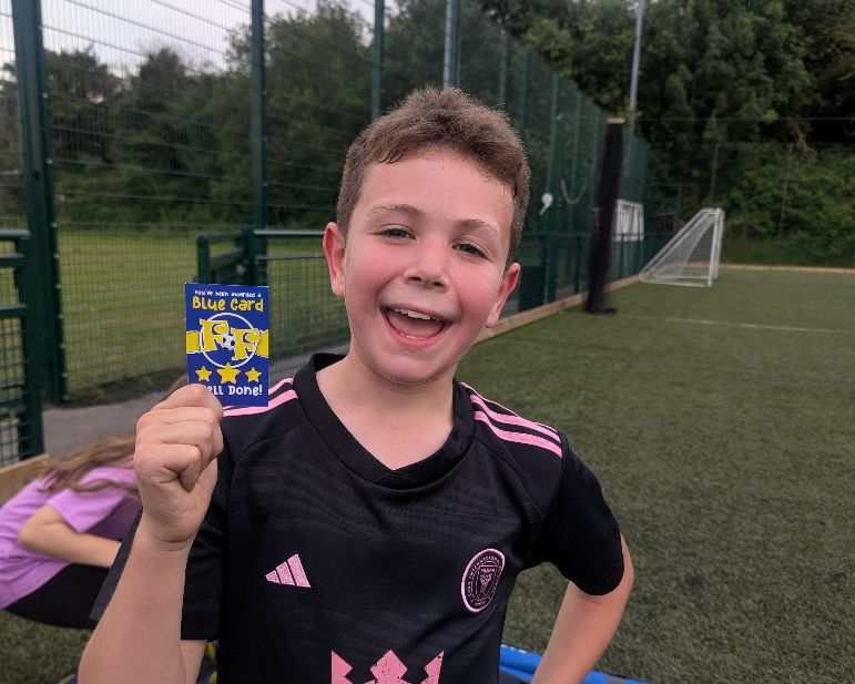 😎 WHAT A HOT WEEK it has been, but that didn't stop the fun! 

Huge credit to the parents and children this week who came out in the sweltering heat and sweated their way through some brilliant games. 

Congrats to our blue card winners this week, excellent work guys!
