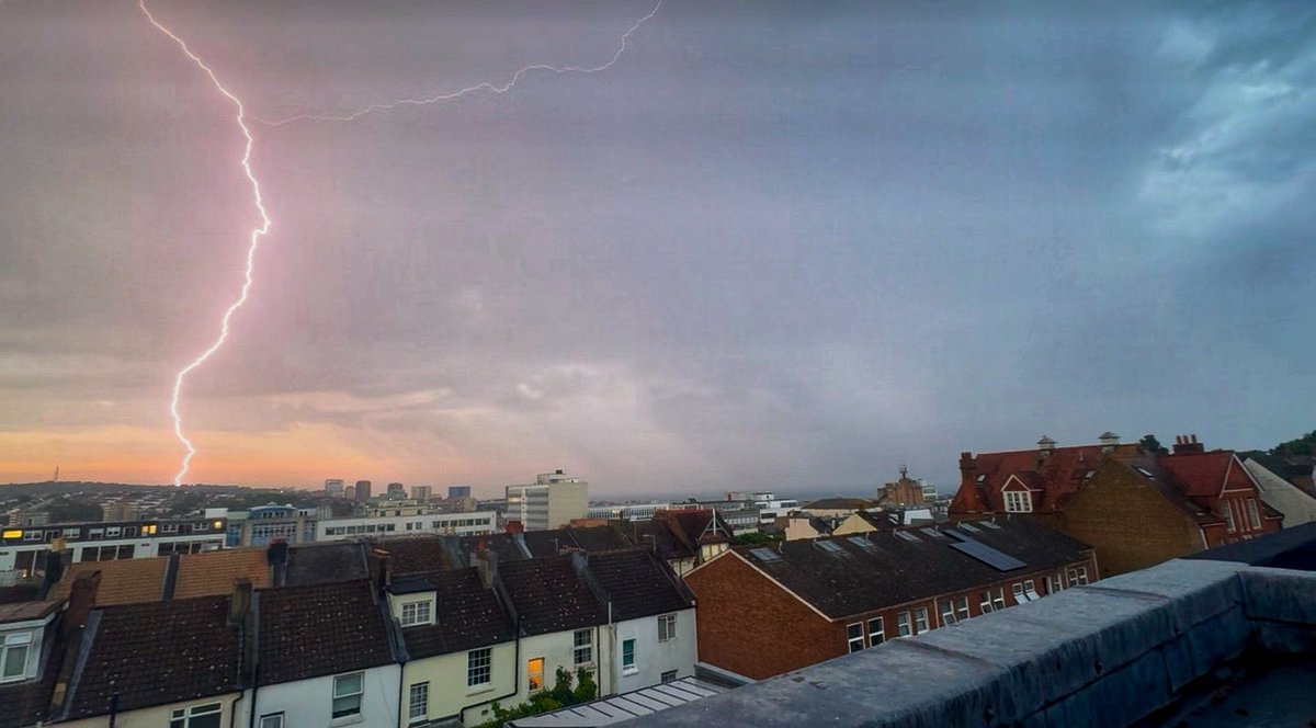 For a nanosecond at dawn today there was respite from the heat 🌩️ #SummerSolstice