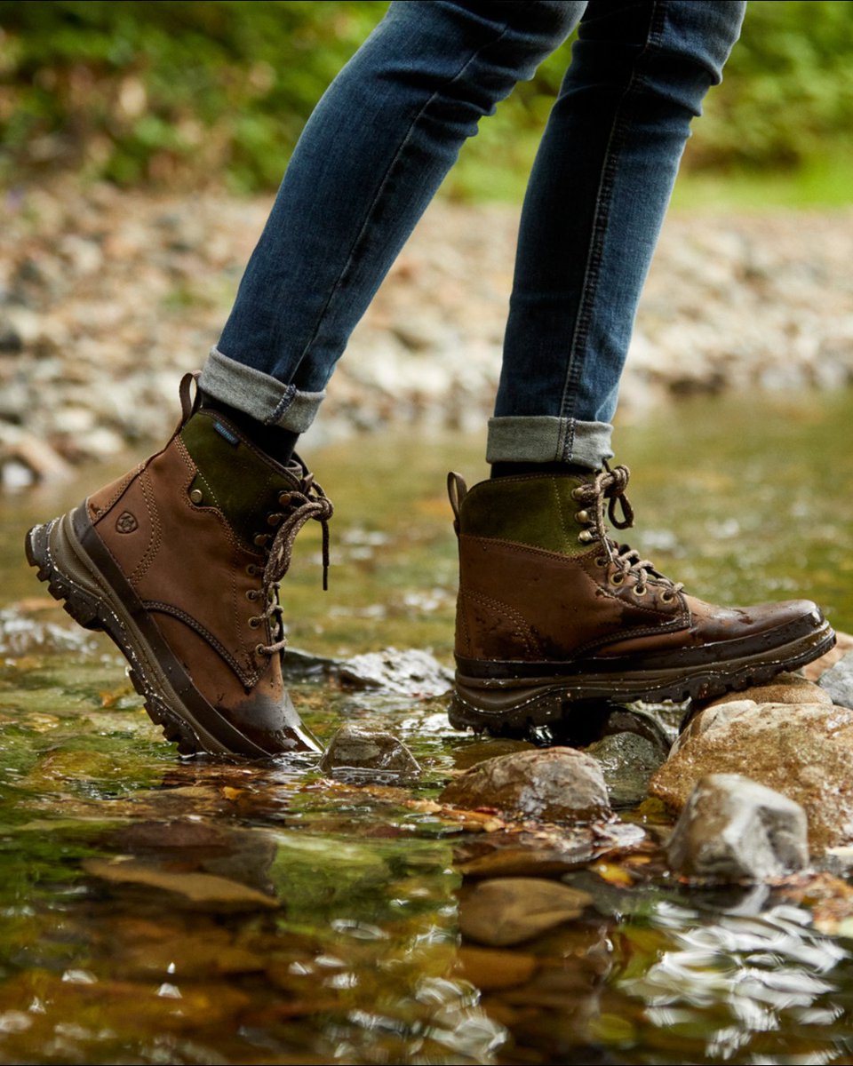 AriatEurope's tweet image. Rain, mud, or muck—bring it on 🌧️💪 

The Moresby boots are made for the outdoors, with waterproof protection, all-terrain traction, and all-day support. Adventure-ready, no matter the weather. 

#AriatEurope #WalkThisWay #OutdoorEssentials
