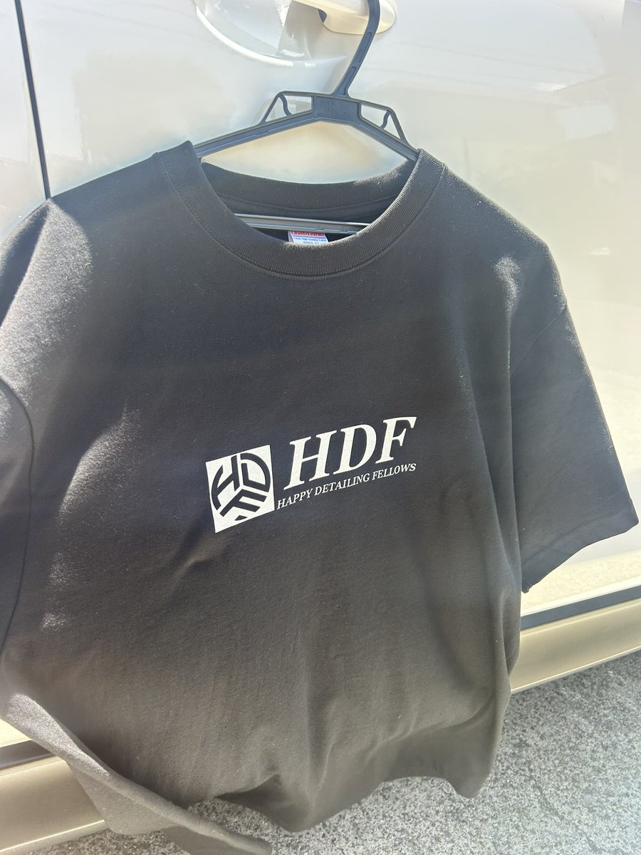 AGm99232975's tweet image. 昨日雄司ベースでNEVEからの〇〇で
綺麗になりました🤩
窓の撥水を見たくて少しだけ
洗車場へ
暑くて着替えは必須ですね
新HDFオリジナルTシャツ着て
ジュンスカ聴きながらの
洗車最高でした😊
#HDF
#新作オリジナルTシャツ