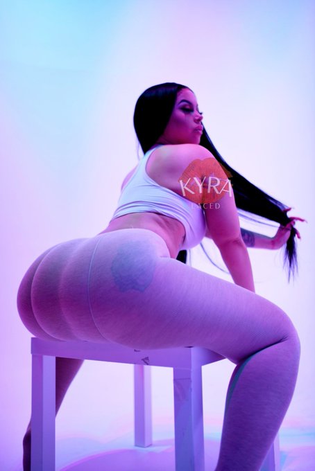 Watch 𝐊𝐘𝐑𝐀_𝐋𝐀𝐂𝐄𝐃's leaked NSFW photo on TwXstars