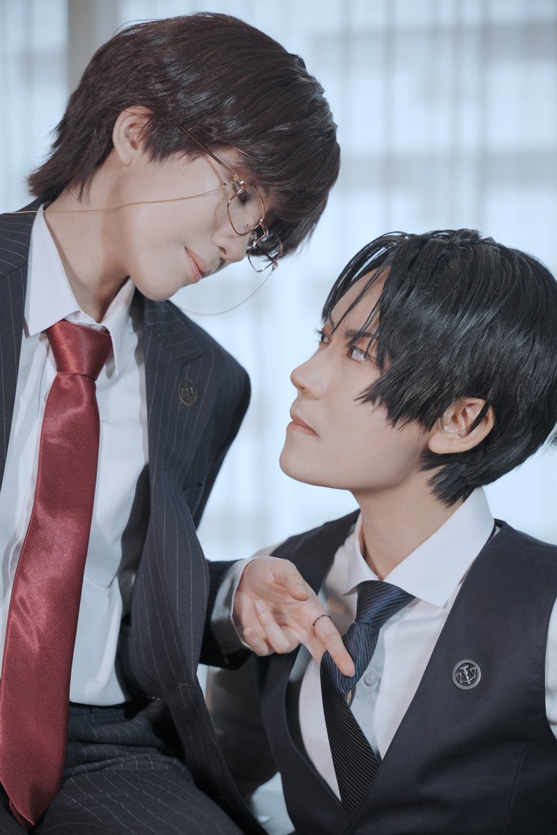 tkm_tsukime's tweet photo. cosplay/ 一级律师  (First-Class Lawyer)

「ABSURD THOUGHTS」

Gu Yan @AkiCos0101 
Yan Suizhi @tkm_tsukime 
photo KNTP https://t.co/ccpAFPU9bm