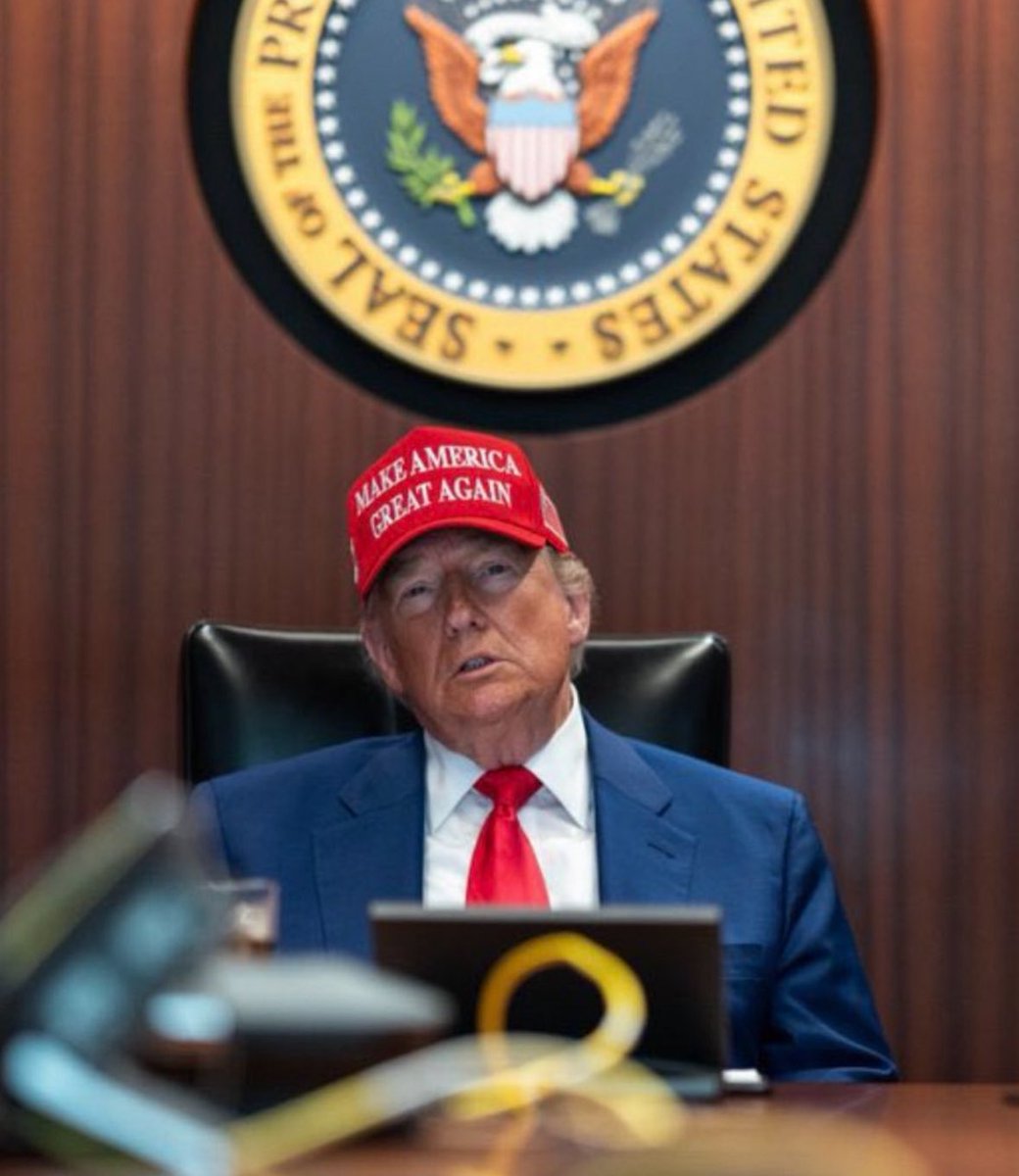 Brian Krassenstein tweet media