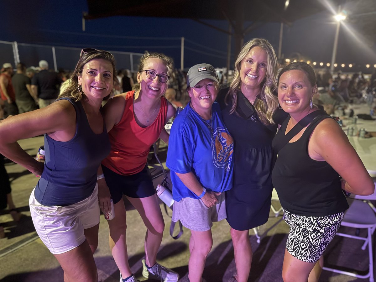 northbendeagle's tweet photo. Impromptu reunion of former North Bend swimming pool managers. (Each served later than 1965) https://t.co/td4QyAdUEr