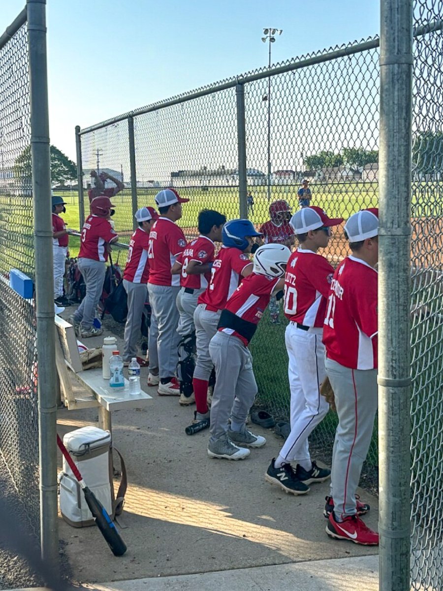 versaillesyba's tweet photo. Three days down, one to go. Championship Sunday is up next.

Scores → https://t.co/TaewxoczPu https://t.co/4Lza8ZDg4g