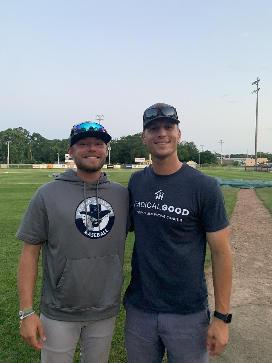 Coach Peets got the W tonight in Muskegon 14-2! Keep crushing it Peets! 
#DoMore
<a href="/kpeetss/">Kyle Peets</a> <a href="/xeniascouts/">Xenia Scouts</a>