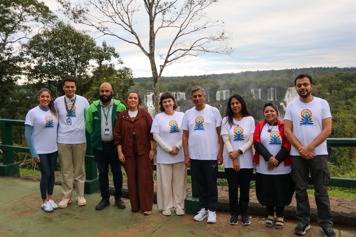 India in Sao Paulo (@cgisaopaulo) on Twitter photo Celebrating the 10th Anniversary of the International Day of Yoga at the iconic Foz do Iguaçu Falls!
Consul General Hansraj Singh Verma, along with partners <a href="/prefeituradefoz/">prefeitura de foz</a> and Parque Nacional do Iguaçu, led the event highlighting the 2025 theme:
“Yoga for One Earth, One Health” Celebrating the 10th Anniversary of the International Day of Yoga at the iconic Foz do Iguaçu Falls!
Consul General Hansraj Singh Verma, along with partners <a href="/prefeituradefoz/">prefeitura de foz</a> and Parque Nacional do Iguaçu, led the event highlighting the 2025 theme:
“Yoga for One Earth, One Health”