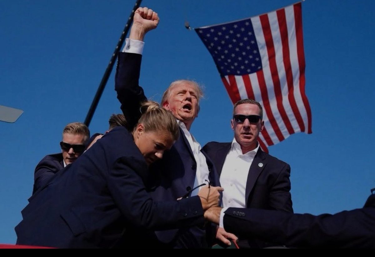 Tripucka17's tweet image. WE DON’T DESERVE THIS GREAT MAN! 🇺🇸#PeaceThroughStrength #AmericaIsBack GOD BLESS AMERICA, GOD BLESS OUR TROOPS, GOD BLESS ISRAEL 🦅👊🏼💪🏼🇺🇸
