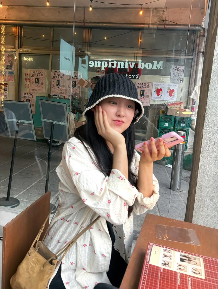 seolhyunhk's tweet photo. 250622 Seolhyun Instagram update

#Seolhyun #김설현 #설현 #雪炫
https://t.co/n3u51UxpJR https://t.co/FOpkc0g2m1