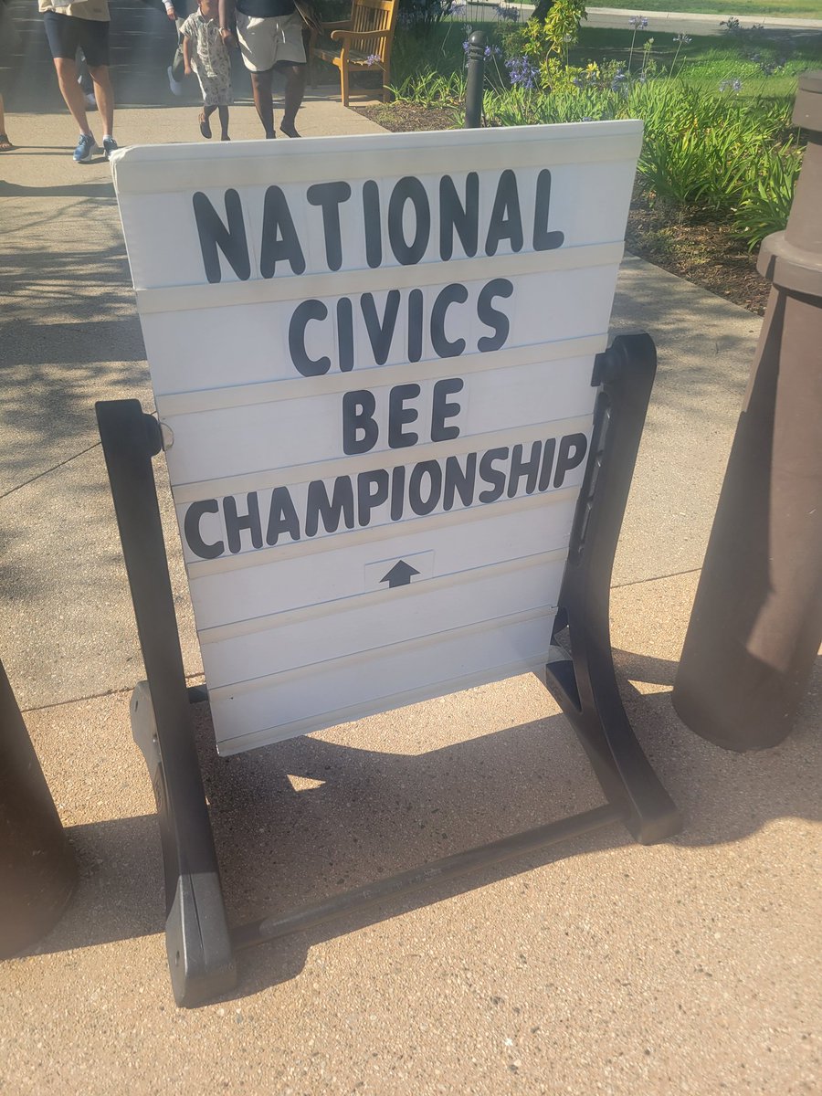 I was honored to serve as one of the judges tonight for the first-ever annual California State Civics Bee at the Reagan Library. These kids were sharp, articulate, and terrifyingly well-informed. I barely stood a chance. Smh.