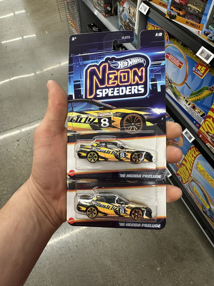 DiecastHype's tweet image. I finally broke down and grabbed some Neon Speeder Preludes…

#HotWheels #Honda #Prelude
