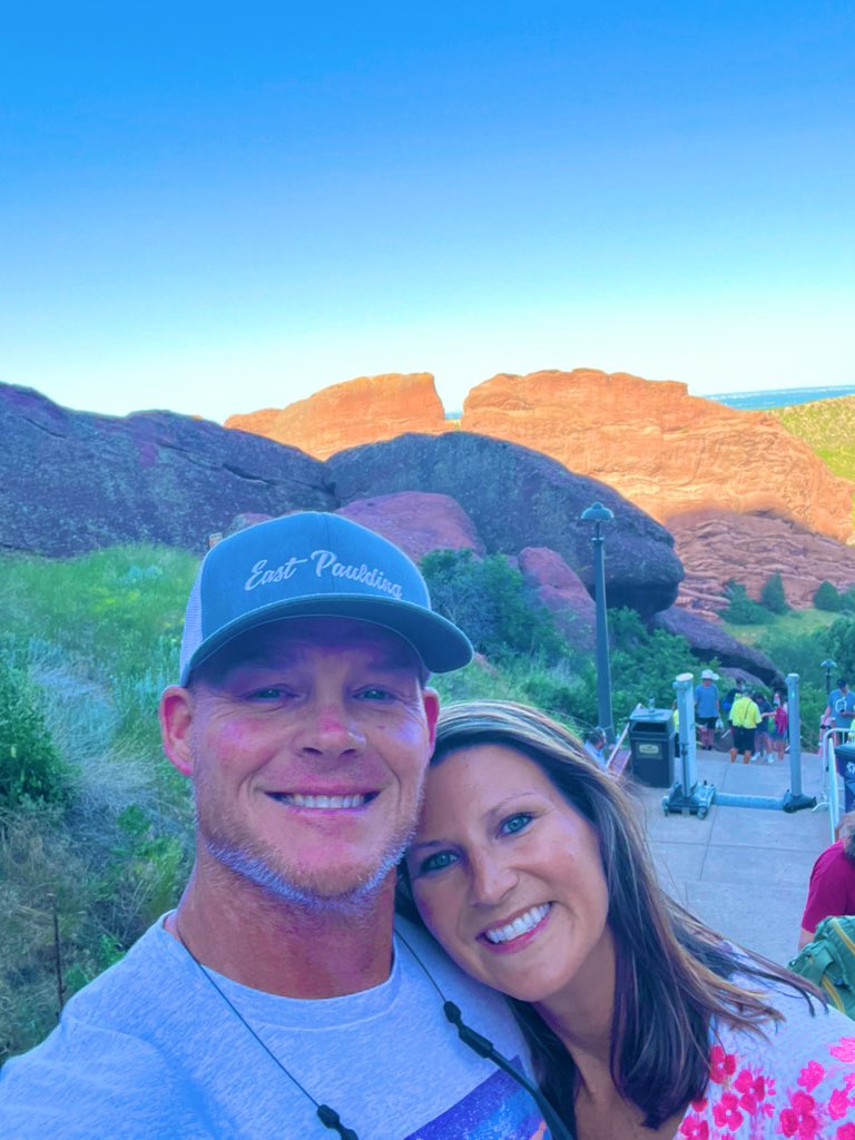 VanSpence10's tweet image. Go out west… @RedRocksCO @EPHSRecruiting
Best place to see a show! #CLIMB25