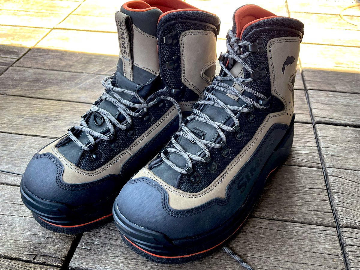 Mt_wakasagi's tweet image. ウェーディングシューズの在庫を減らしていきたいんだけどスタッド打ってから使う

#SIMMS