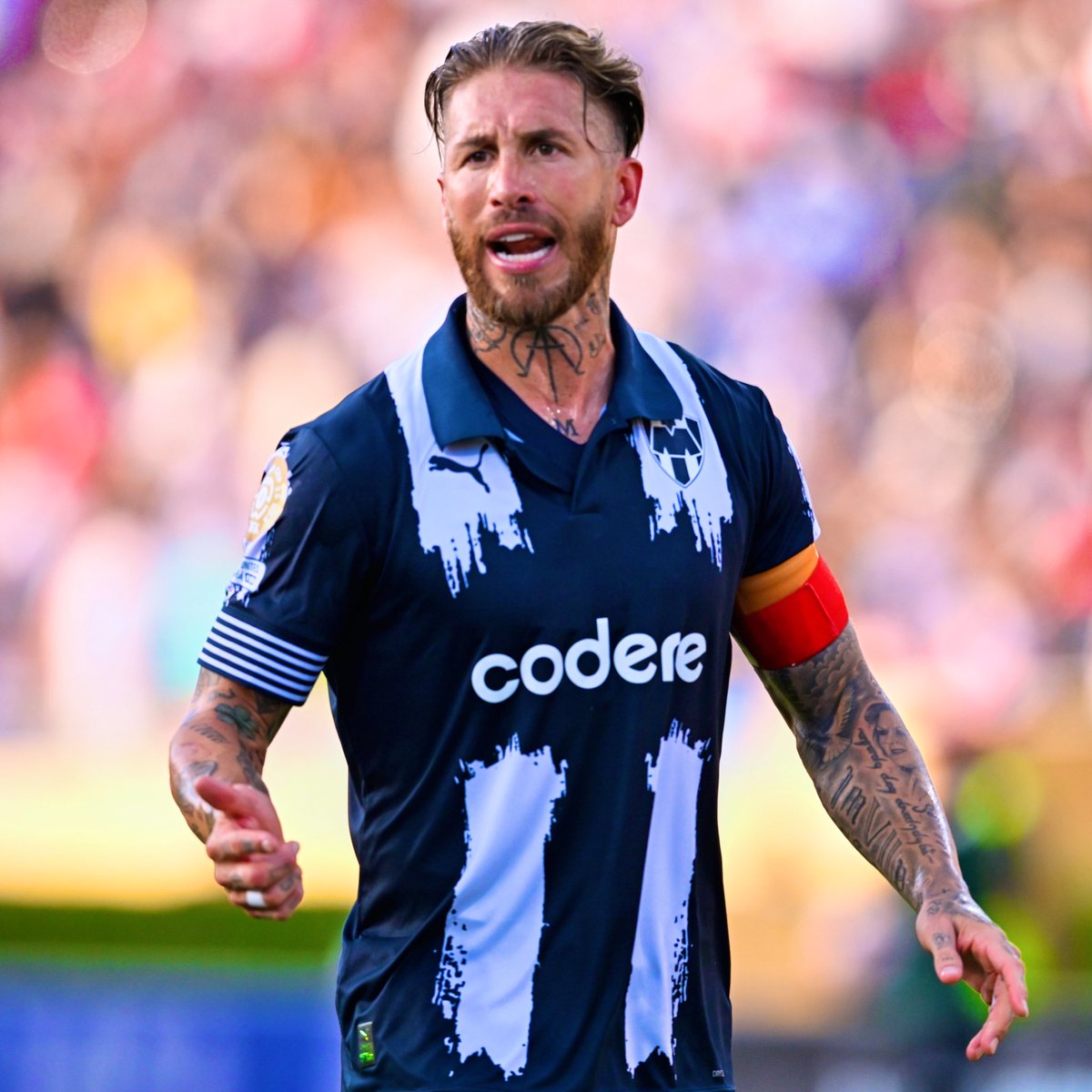 SomosRayados's tweet photo. La jerarquía que ha mostrado hasta ahora Sergio Ramos en el Mundial de Clubes es de un jugador de elite. El capitán se puso a tope físicamente y esta dando actuaciones de líder absoluto. LEYENDA EN VIDA. https://t.co/kxjnaqijAK