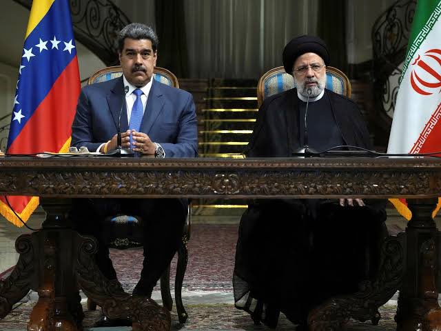 Marco Rubio puso como seguridad nacional todos los regímenes del mundo incluido <a href="/PartidoMorenaMx/">Morena</a>, está apunto de colapsar el de los terroristas ayatolas iraníes de Alí Jamenei. 

Master class <a href="/marcorubio/">Marco Rubio</a> !
