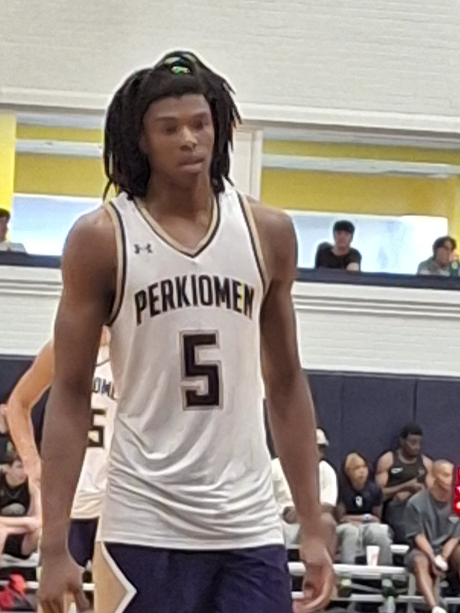 chick gillespie tweet media